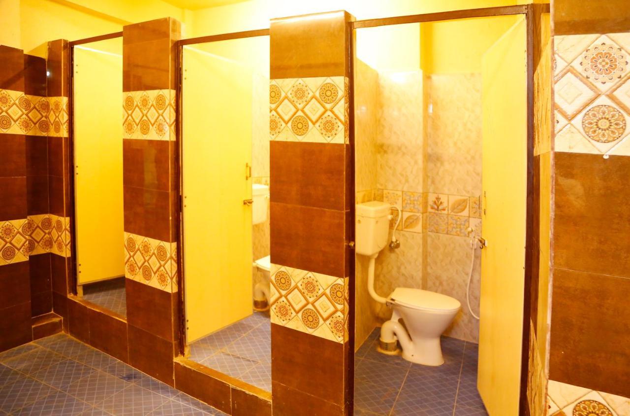Swapnanivas A/C Dormitory Tirupati Exterior foto